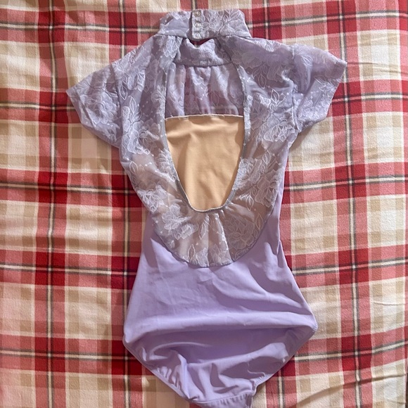 Élève’s lavender high neckline leotard - Picture 2 of 7
